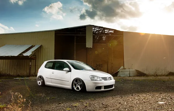 Картинка белый, white, гольф, golf, фольксваген, Volksvagen, stance, mk5