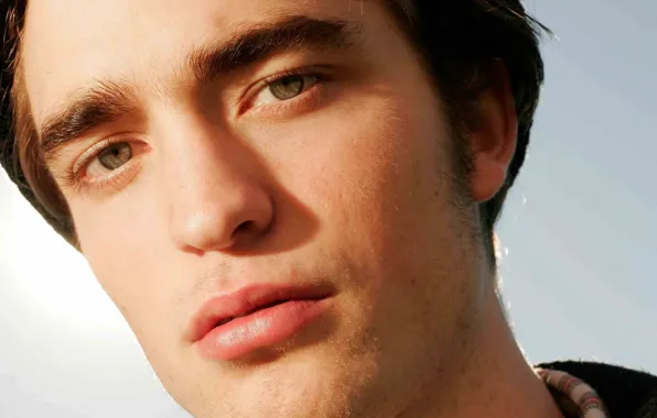 Взгляд, шапка, актёр, Robert Pattinson, Роберт Паттинсон