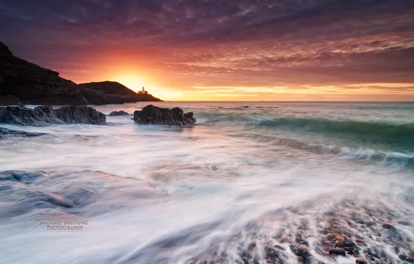 Картинка море, волны, закат, берег, маяк, Великобритания, Уэльс, Michael Breitung