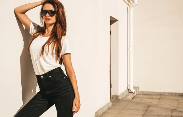 Girl, model, pretty, jeans, sunglasses, T-shirt, long-haired