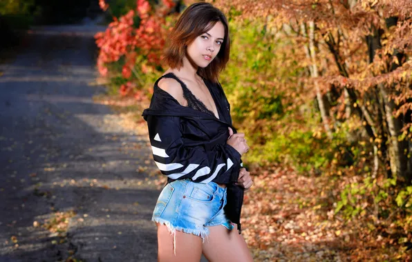 Shorts, autumn, short hair, model, jeans, brunette, cute, fall