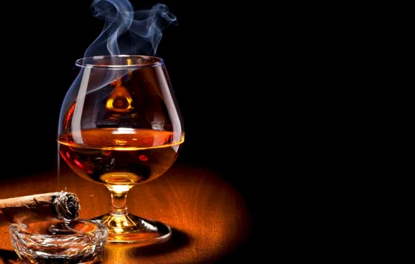 Картинка glass, smoke, food, drink, cigar, alcohol, brandy, Cognac