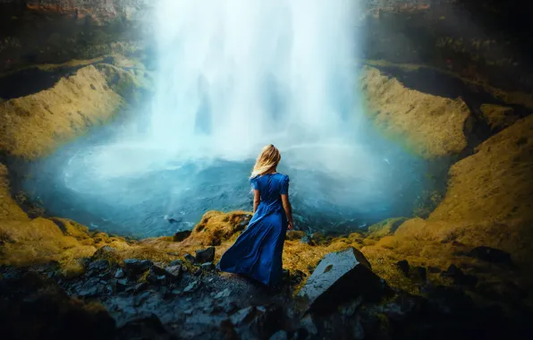 Картинка девушка, ветер, волосы, спина, водопад, платье