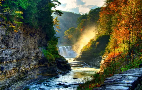 Картинка осень, лес, солнце, деревья, камни, скалы, течение, водопад