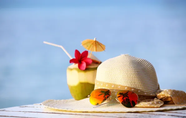Картинка пляж, лето, отдых, кокос, шляпа, очки, коктейль, summer