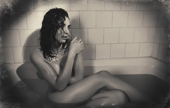 Ванна, Chanon Finley