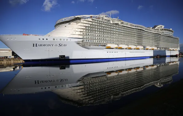 Отражение, Лайнер, Судно, Техника, Royal Caribbean International, Пассажирское судно, Пассажирский лайнер, Vessel