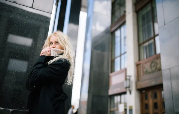 City, model, women, blonde, public, sweater, coats, women outdoors