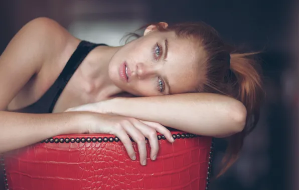 Картинка girl, red hair, green eyes, model, look, freckles, Alexina Graham