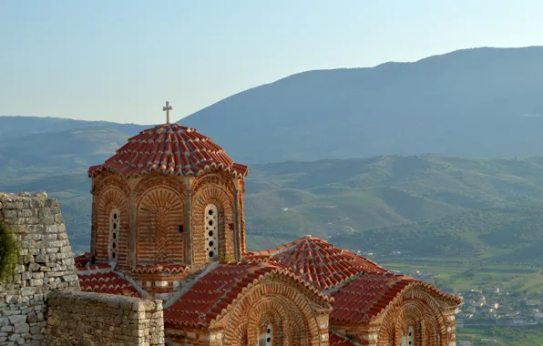 Горы, холмы, церковь, Албания, Albania, Holy Trinity Church, Церковь Святой Троицы, Berat