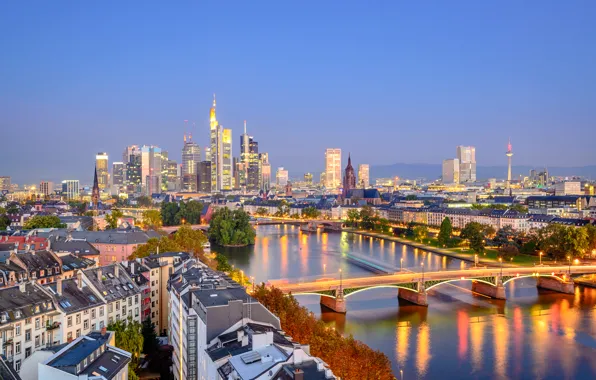 Огни, река, дома, вечер, Германия, фонари, мосты, Frankfurt