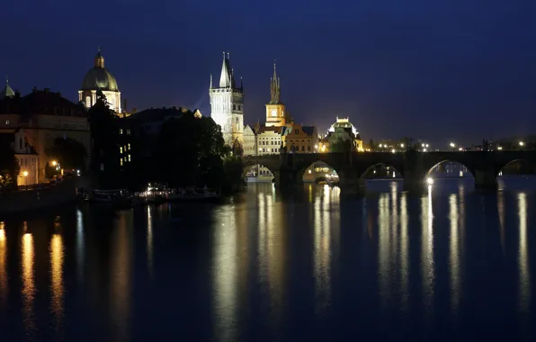 Картинка ночь, мост, огни, река, Прага, фонари, Влтава