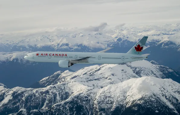 Картинка облака, снег, полет, горы, Boeing, кленовый лист, Air Canada, 777-300ER
