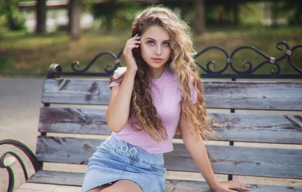 Взгляд, девушка, скамейка, фото, улица, модель, волосы, юбка