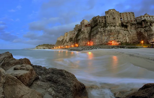 Картинка lights, sky, sea, landscape, Italy, clouds, village, cliff