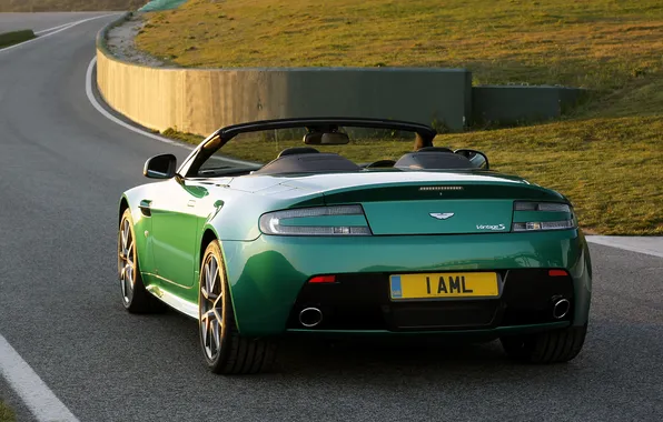Картинка авто, Aston Martin, Roadster, астон мартин, задок, Vantage S