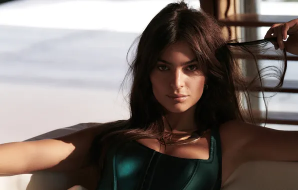 Взгляд, портрет, брюнетка, красотка, Emily Ratajkowski, Эмили Ратаковски