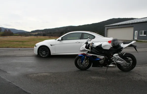 Гонка, мотоцыкл, BMW S1000RR vs BMW M3