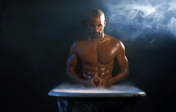 Ванна, Actor, RICKY WHITTLE