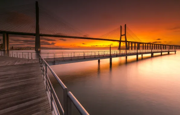 Portugal, Lisbon, Vasco da Gama Bridge