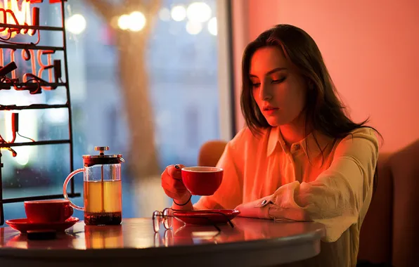 Картинка blouse, model, chair, women, bokeh, window, brunette, coffee