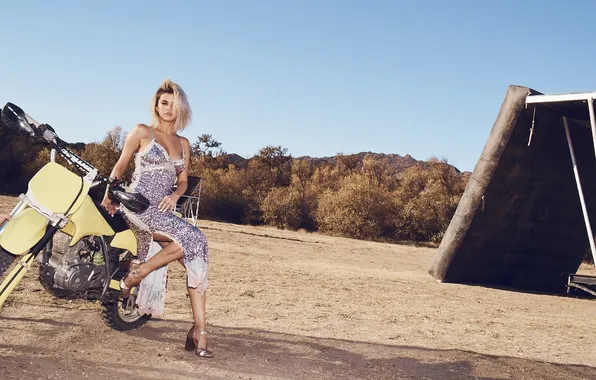 Картинка dress, bike, singer, Selena Gomez