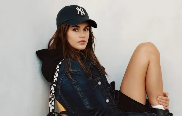 Взгляд, девушка, фото, модель, кепка, шатенка, красивая, Kaia Gerber