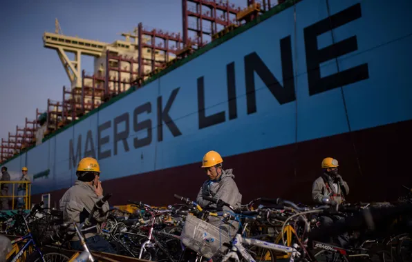 Картинка Борт, Line, Maersk, Maersk Line, В порту, Рабочие