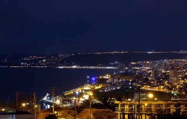 Картинка море, ночь, огни, побережье, дома, порт, фонари, Чили
