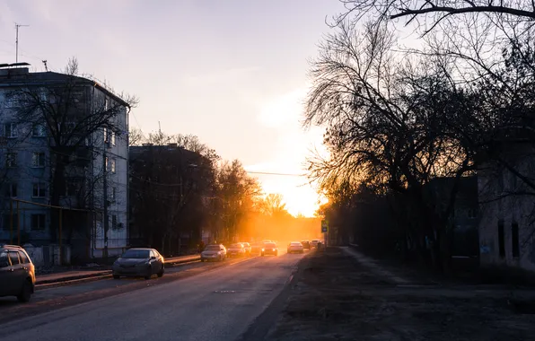 Дорога, свет, закат, машины, город, здания, дома, Россия