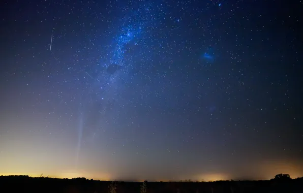Картинка спутник, метеор, комета, Lovejoy, Магелановы облака