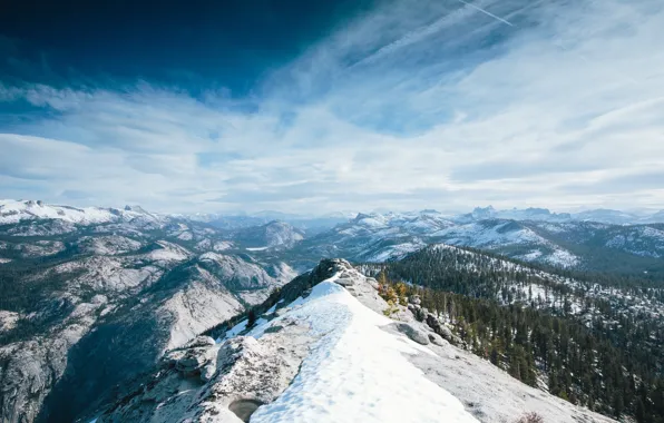 Картинка зима, лес, небо, облака, снег, горы, Калифорния, California