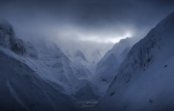 Картинка облака, снег, горы, туман, скалы, Франция