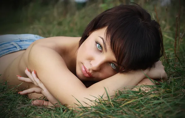 Трава, природа, смотрит