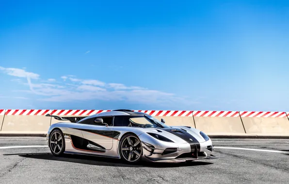 Картинка sky, blue, koenigsegg, One1