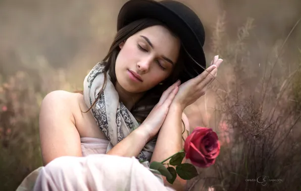 Цветок, девушка, настроение, роза, шляпа, руки, боке