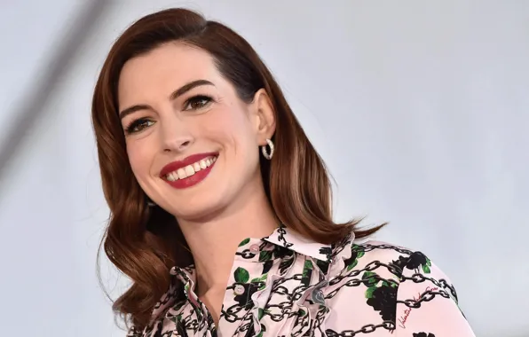 Взгляд, поза, улыбка, макияж, актриса, певица, hair, Anne Hathaway
