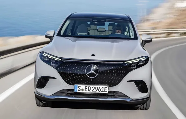 Mercedes-Benz, скорость, шоссе, вид спереди, SUV, EQS