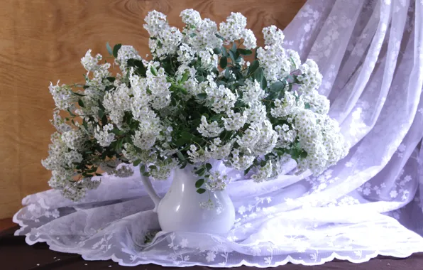 Букет, тюль, спирея
