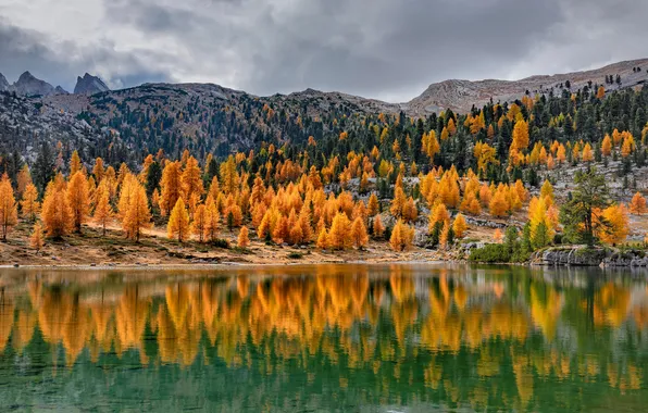 Картинка Отражение, Горы, Осень, Озеро, Италия, Пейзаж, Dolomites