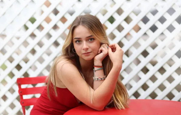 Картинка девушка, портрет, милашка, Beautiful Connie in Red