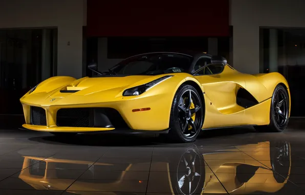 Картинка ferrari, yellow, room, laferrari