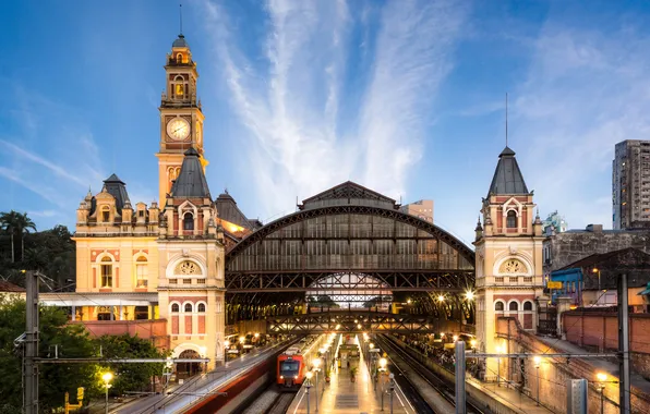 Картинка небо, облака, башни, Бразилия, Brazil, Sao Paulo, Сан-Паулу, Вокзал Луз