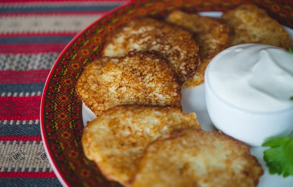Сметана, оладьи, драники, картофельный