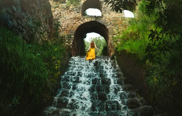 Девушка, водопад, лестница, бежит, Lizzy Gadd
