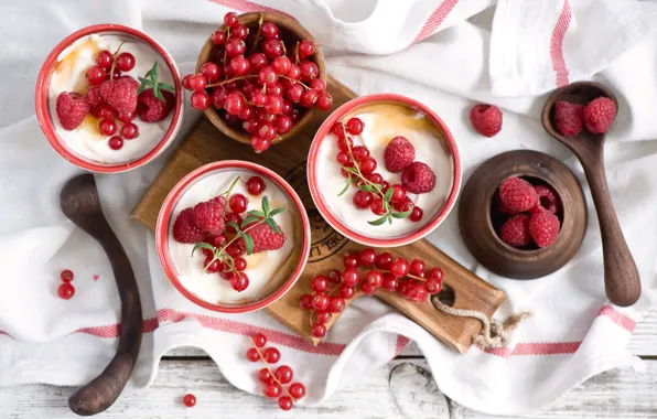 Картинка ягоды, малина, доска, десерт, смородина, салфетка, ложки, йогурт