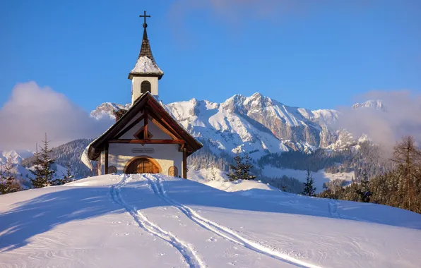Картинка зима, снег, горы, следы, Австрия, часовня