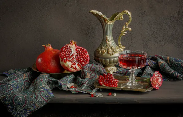 Кувшин, натюрморт, гранаты