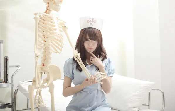 Картинка девушка, лицо, волосы, скелет, форма, больница