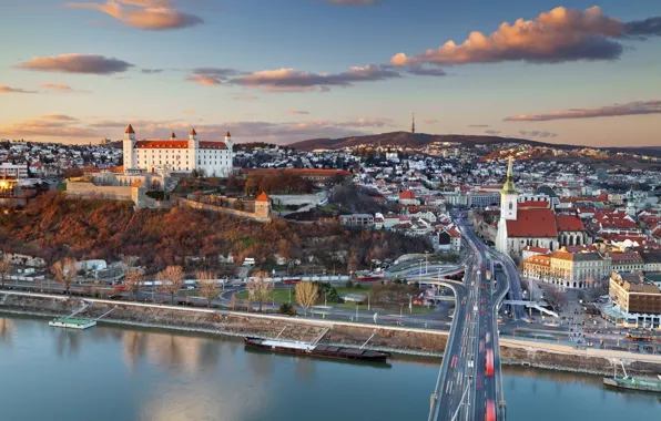 Город, Словакия, Братислава